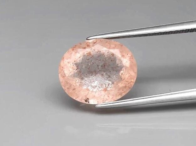 4.74ct 12x10mm Oval Natural Light Pink Strawberry Quartz, Africa