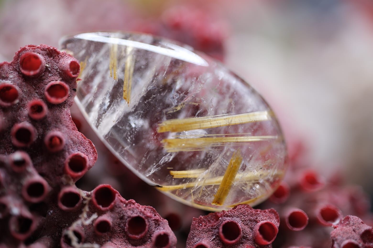 16.85ct 27.2x14.7mm Natural Golden Rutilated Quartz