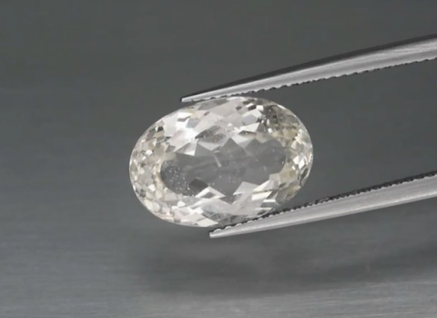 7.70ct 14.2x9.6mm Oval Natural Unheated Light Yellow Topaz, Brazil