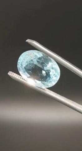15.50ct 17.4x13.3mm Oval Natural Topaz