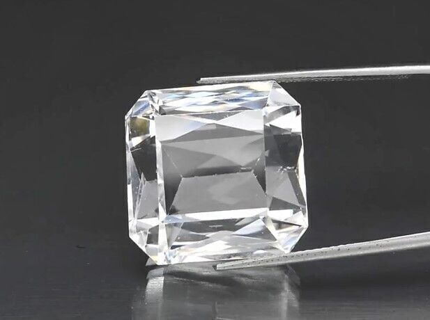 43.84ct 17.3x17mm VS Scissor-Cut Natural Unheated White Topaz, Gemstone