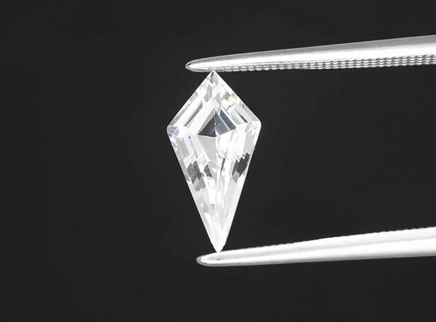 1.42ct 12x6mm VS Kite Natural Unheated White Topaz Gemstone, Brazil
