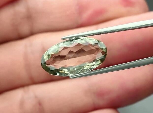 8.94ct 18.7x10mm Oval Natural Green Quartz, Brazil