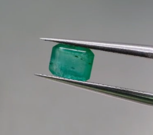 0.86ct 6x4.6mm Octagon Natural Emerald , Zambia