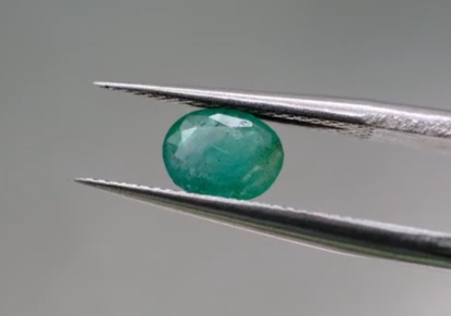 0.87ct 6.7x5.2mm Oval Natural Emerald , Zambia