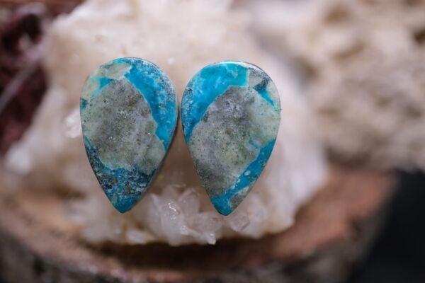 11.80ct 16.9x10.9mm Natural Turquase  Pair