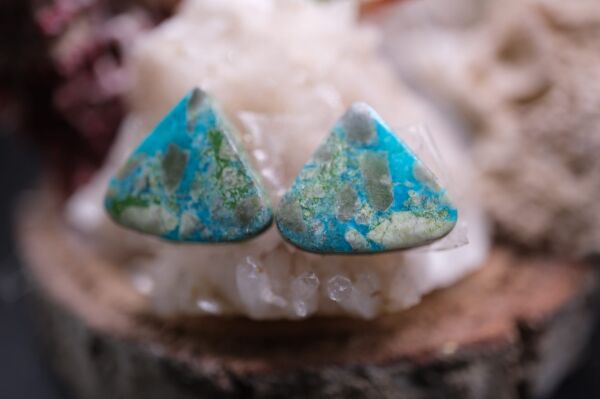 11.10ct 13.5mm Natural Turquase Pair