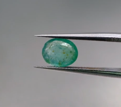 1.17ct 8x6.4mm Oval Natural Emerald , Zambia