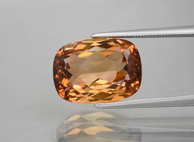 11.64ct 15x11mm VVS Cushion Natural Champagne Topaz, Brazil