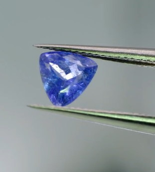 0.94ct 6.1mm Trillion Natural Tanzanite , Tanzania