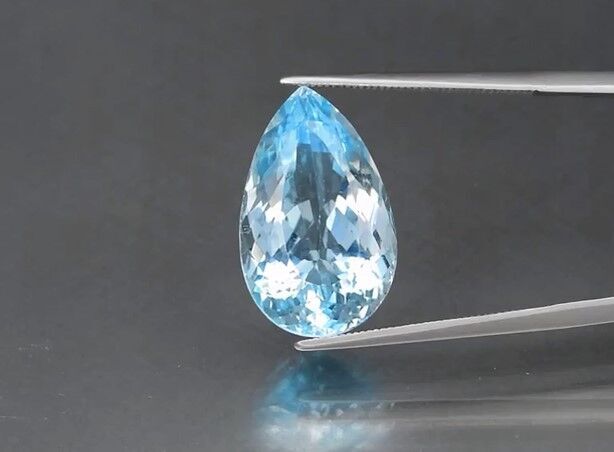 12.82ct 18.4x11.6mm VVS Pear Natural Swiss Blue Topaz, Brazil