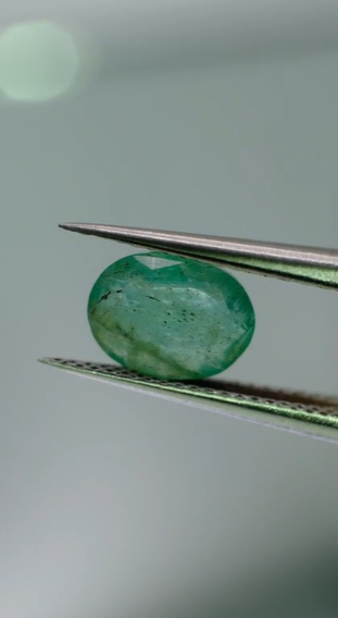 1.09ct 7.5x5.8mm Oval Natural Emerald Zambia