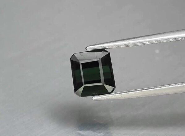 1.23ct 6.2x5.5mm VS Octagon Natural Unheated Green Tourmaline, Mozambique