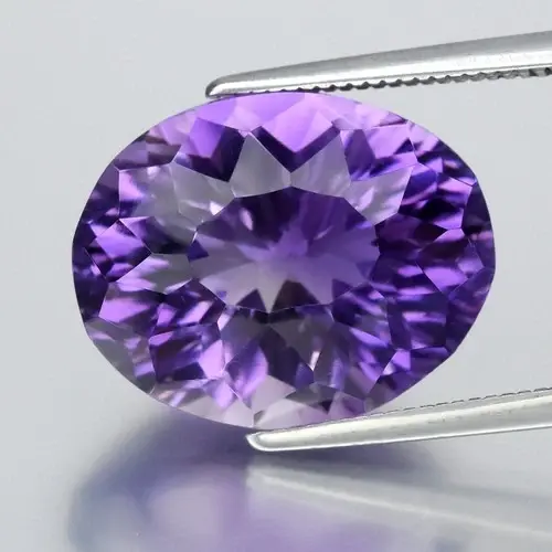 10.94ct 15.5x12.2mm VVS Oval Natural Purple Amethyst - Unheated, Africa Gem