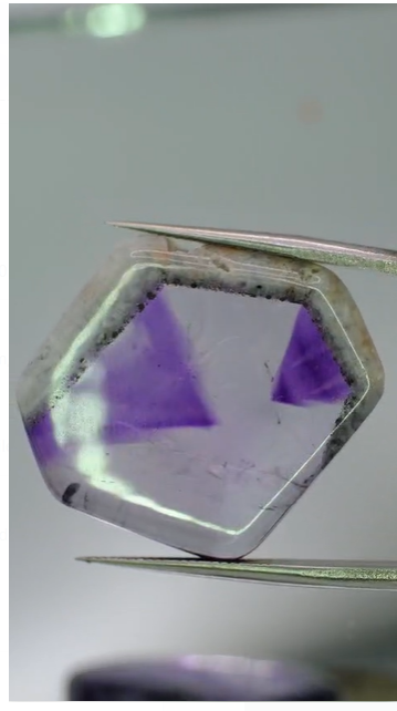 30.00ct 27.5x26.3mm Natural Trephce Amethyst