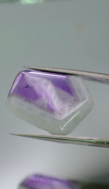 19.00ct 23.8x17.5mm Natural Trephce Amethyst