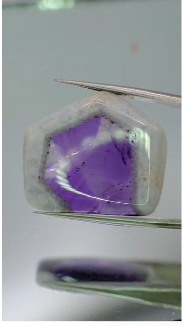 32.60ct 26.6x22.7mm Natural Trephce Amethyst