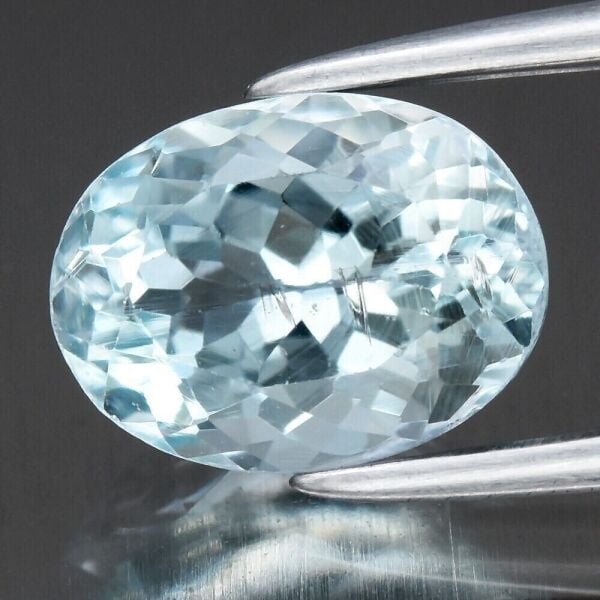 1.29ct 8x6mm Oval Natural Unheated Light Blue Aquamarine Gemstone, Brazil
