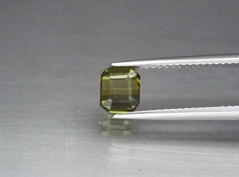 1.68ct 6.2x5mm VS Octagon Natural Unheated Green Tourmaline, Mozambique