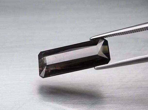 6.44ct 18.3x7mm Scissor-Cut Natural Unheated Green-Purple Tourmaline, Mozambique