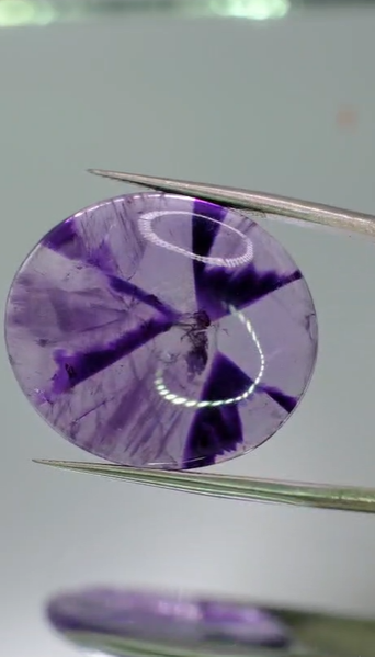 23.90ct 26x22.6mm Oval Cabachon Natural Star Amethyst