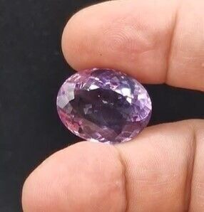 27.10ct 22.7x18mm Oval Natural Amethyst