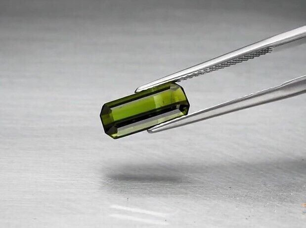 2.24ct 12.2x5.3mm VS Octagon Natural Unheated Green Tourmaline, Nigeria