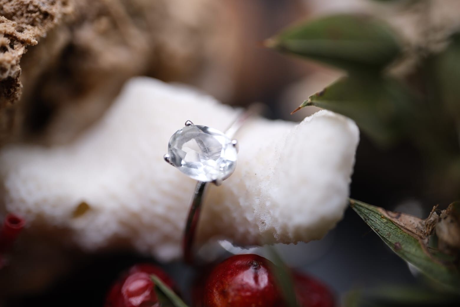 Alaşımlı Kararmaz Gümüş Üzeri 7x5mm Natural 0.86ct Açık Yeşil Ametist Yüzük( No:15)