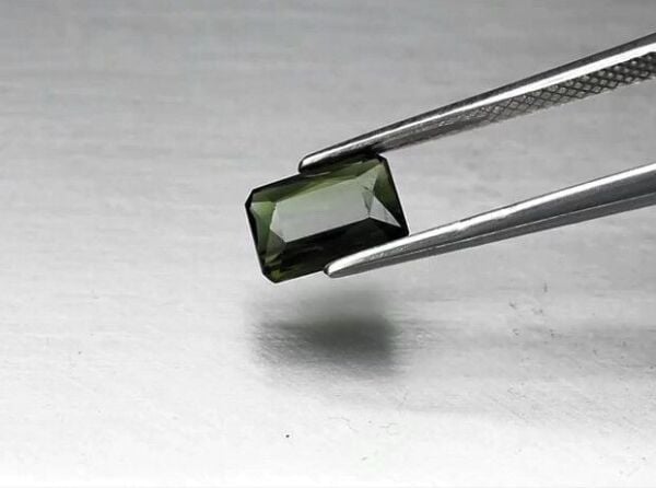 1.36ct 7.7x5.6mm VS Scissor-Cut Natural Unheated Green Tourmaline, Mozambique