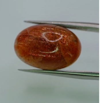 9.75ct 15.9x10.7mm Oval Cabachon Natural Sunstone