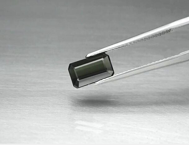 2.27ct 9.3x5.7mm VS Octagon Natural Unheated Green Tourmaline, Nigeria