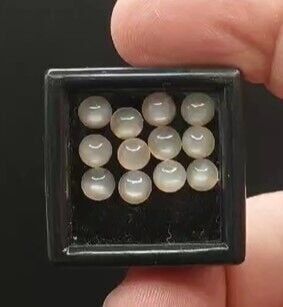 6.15ct 5mm 12pcs Lot Round Cab. Natural Sun Stone