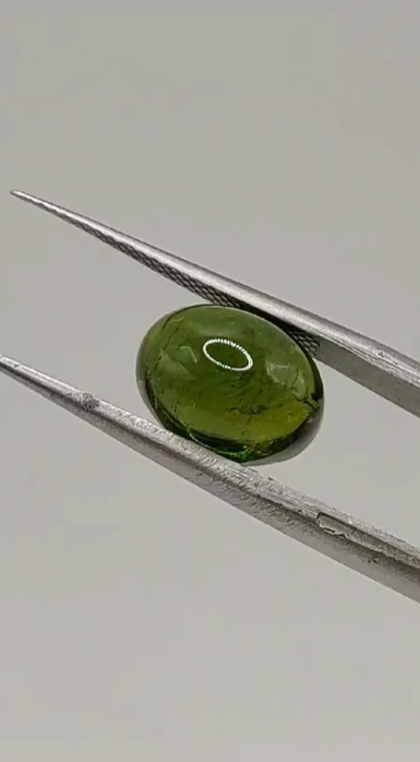4.80ct 10.9x8.3mm Oval Cab Green Natural Tourmaline
