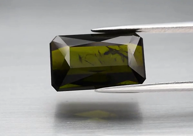 9.35ct 14.5x9.5mm Scissor-Cut Natural Unheated Green Tourmaline, Mozambique