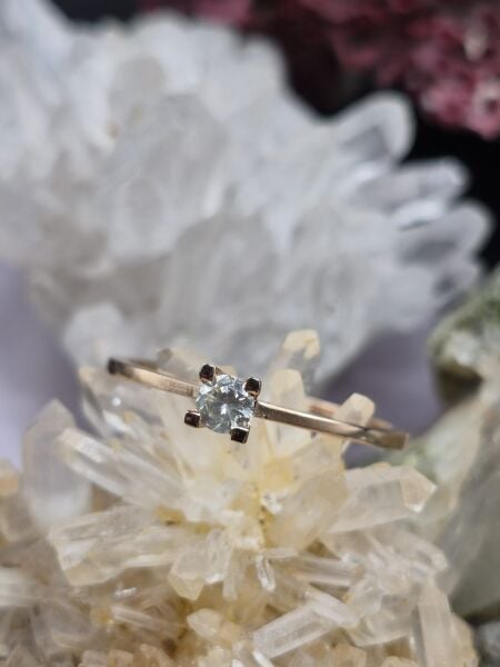 0.13ct Pırlanta - 1.79 Gram 14 Ayar Rose Altın Yüzük