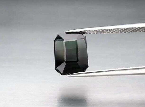 4.57ct 10x7.4mm VVS Octagon Natural Unheated Bluish Green Tourmaline, Congo