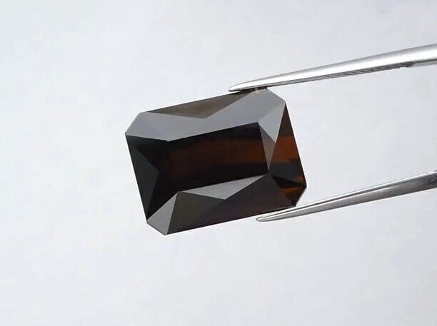 17.18ct Scissor-Cut Natural Unheated Deep Greenish Yellow Tourmaline