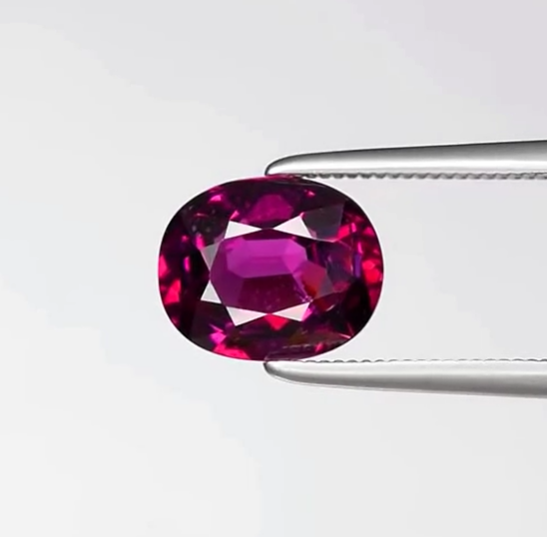 1.95ct 8.3x6.7mm Oval Natural Purplish Pink Rhodolite Garnet - Tanzania Gem