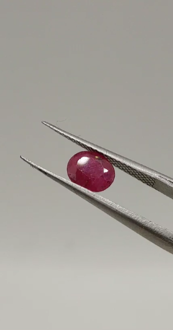 1.25ct 6.8x5.5mn Natural Unheated Ruby