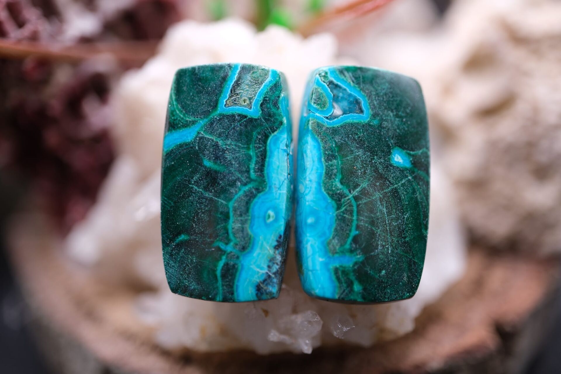 31.30ct 21.5x11.9mm  Natural Malachite&Chrysacolla  Pair