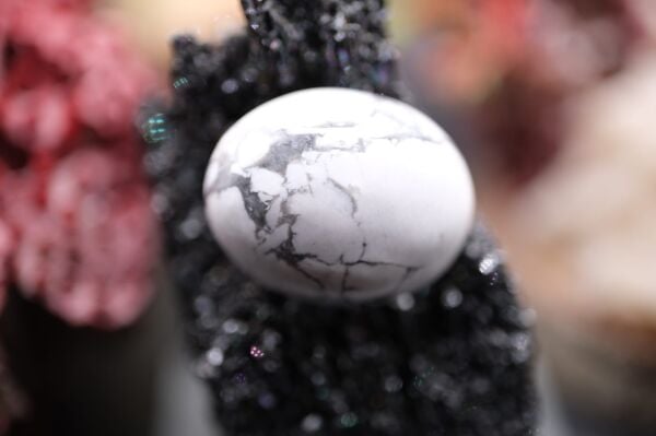 25.00ct 22.2x17.8mm Oval Natural Hawlite