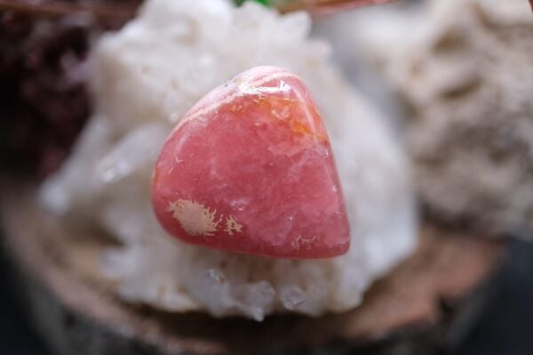 20.70ct 19.5x19.5mm Pear Natural Rhodokrosite