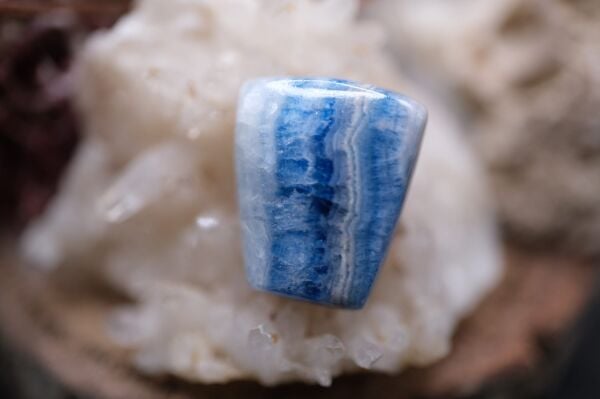 20.00ct 26.2x15.4mm Oval Natural Rhodokrosite