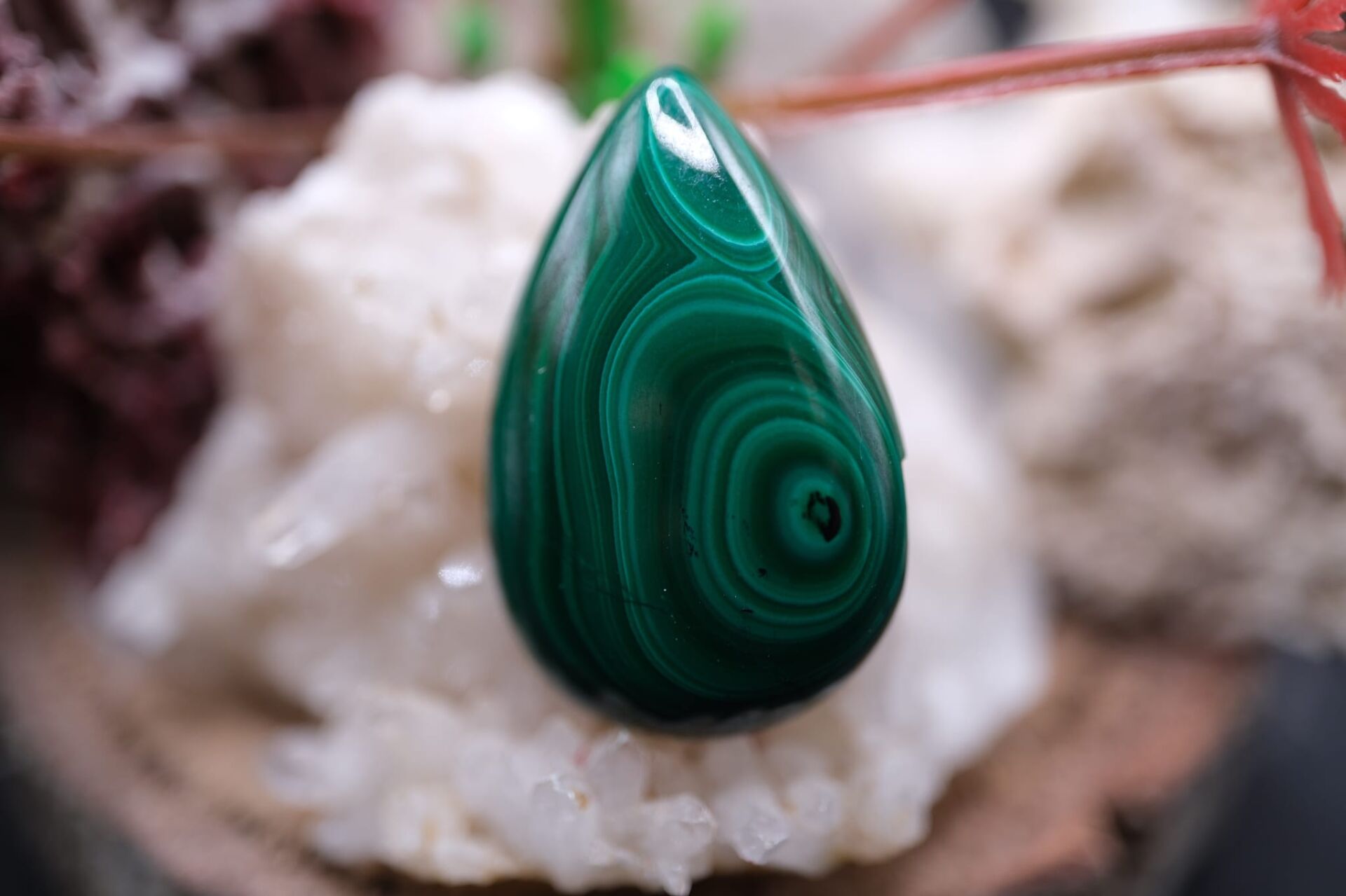 18.70ct 25.7x16.4mm Pear Natural Malachite