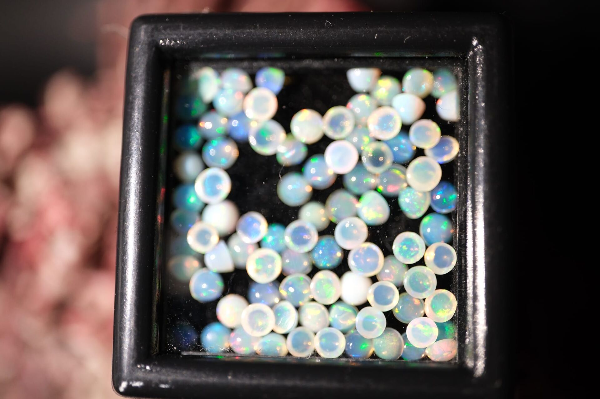 3.51ct  2.5mm Lot Round Cab. Natural Ethiopian Opal