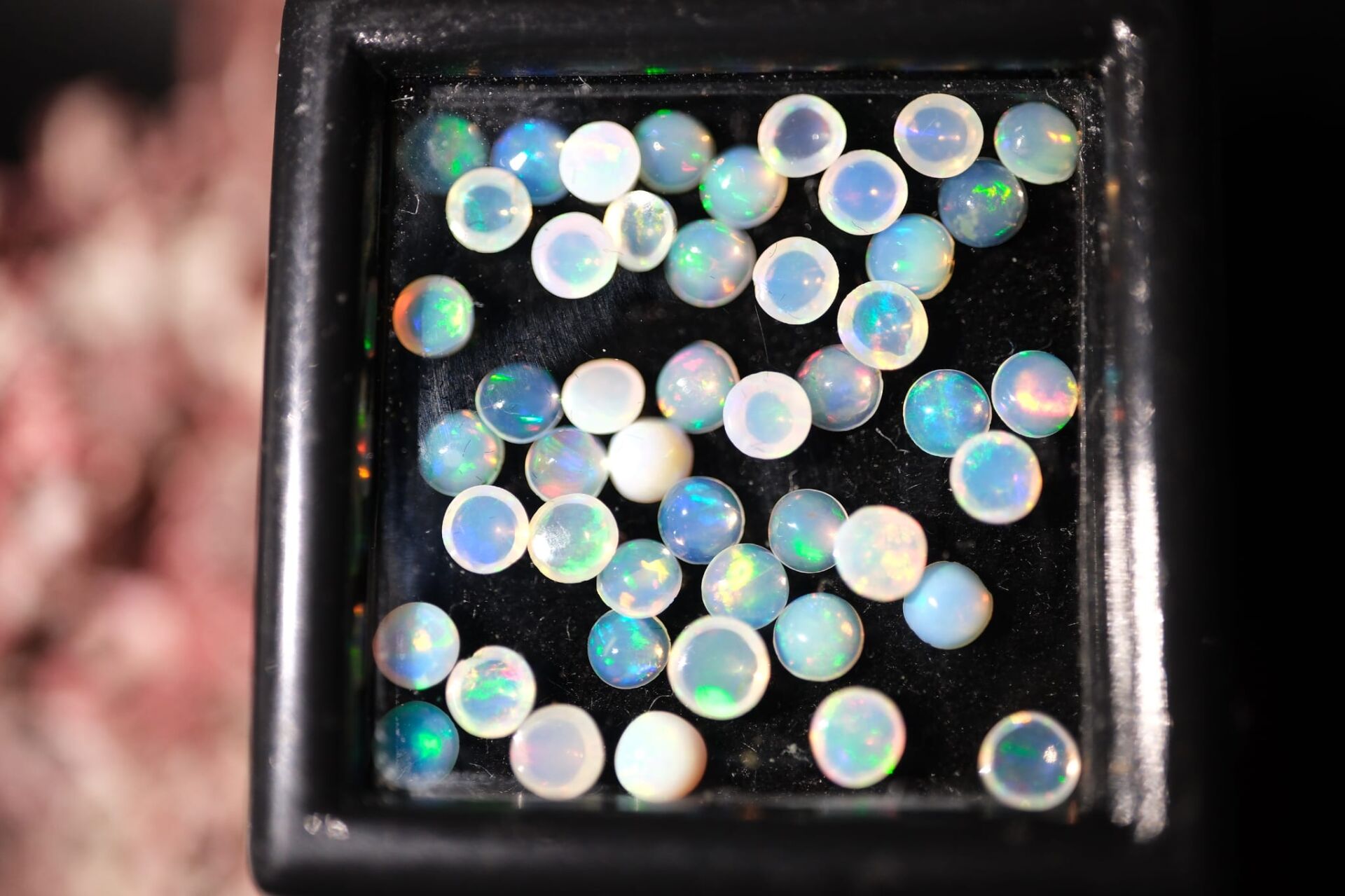 2.67ct  2.7mm Lot Round Cab. Natural Ethiopian Opal