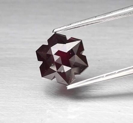 4.46ct 9x9mm Snowflake Natural Reddish Purple Rhodolite Garnet, Africa