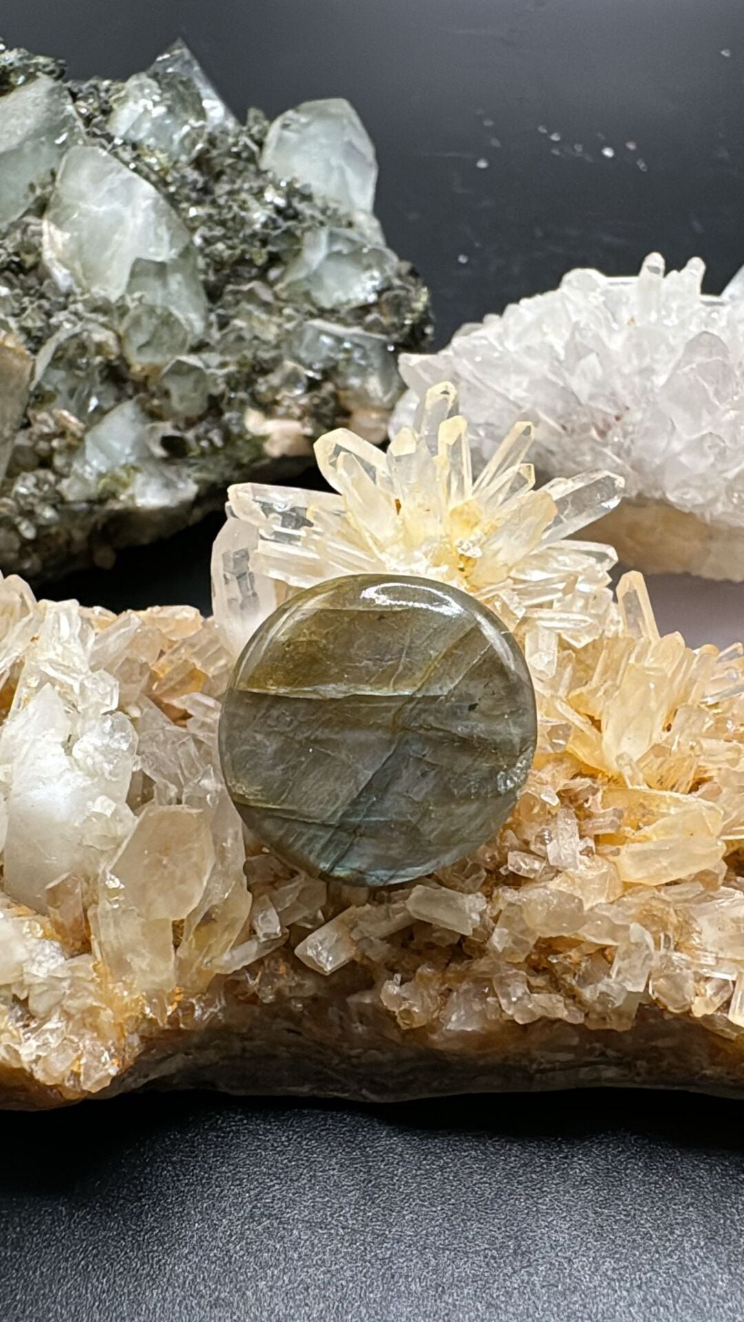 14.50ct 19.2x17.9 mm Natural Labradorite