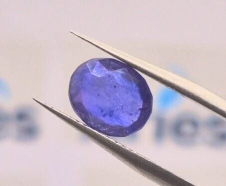 3.20ct 9.7x7.9mm Oval Natural Blue Sapphire ( Glass Filling)