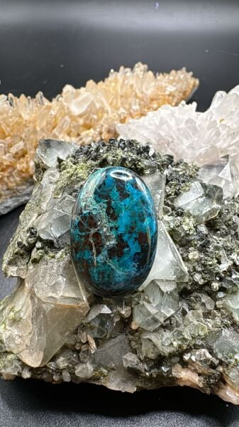 23.75ct 26.8x18 mm Natural Chrysacolla